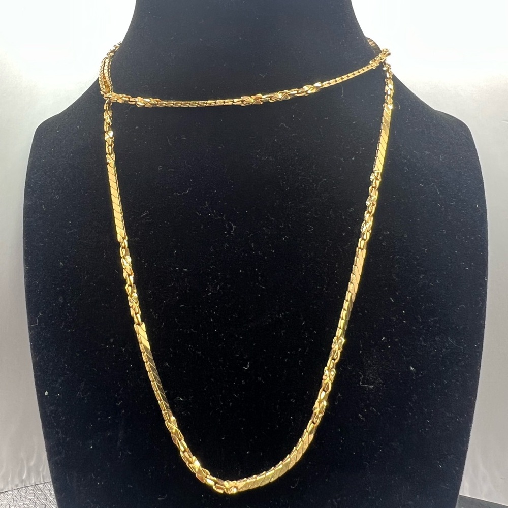 Givenchy Long Rope style Chain - Picture 3 of 6
